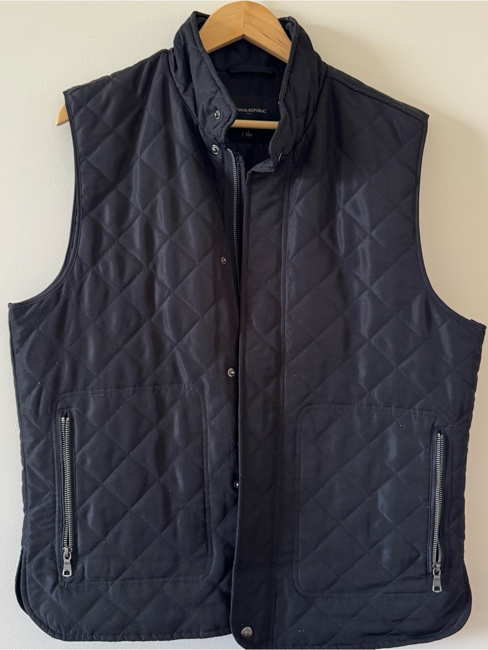 Banana Republic Men’s Quilted Vest Black L Full Zip Zipped Pockets Streetwear